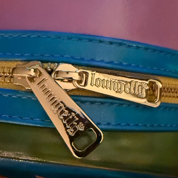 THROWBACK Rainbow Brite Loungefly Mini Backpack - Picture 4 of 6